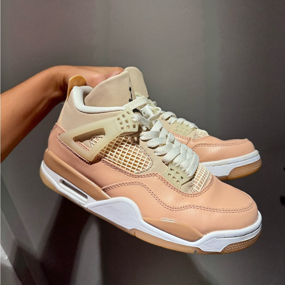 Air Jordan 4 Retro Pink
